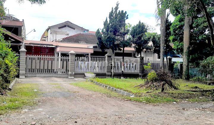 Rumah Semi Furnished SHM di Sonokembang, Malang