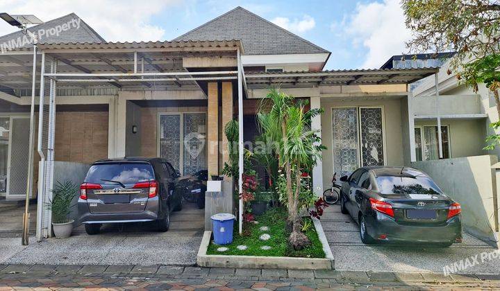 Rumah Bagus Semi Furnished SHM Ijen Nirwana, Malang 1