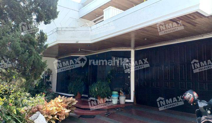 Rumah 3 Lantai Bagus Semi Furnished SHM di Oro-oro Dowo, Malang 2