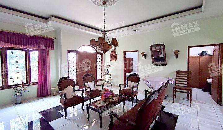 Rumah 2 Lantai Bagus Semi Furnished SHM di Raya Mojorejo Pendem, Batu 2