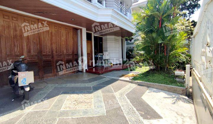 Rumah 2 Lantai Bagus Semi Furnished SHM di Tidar, Malang 2