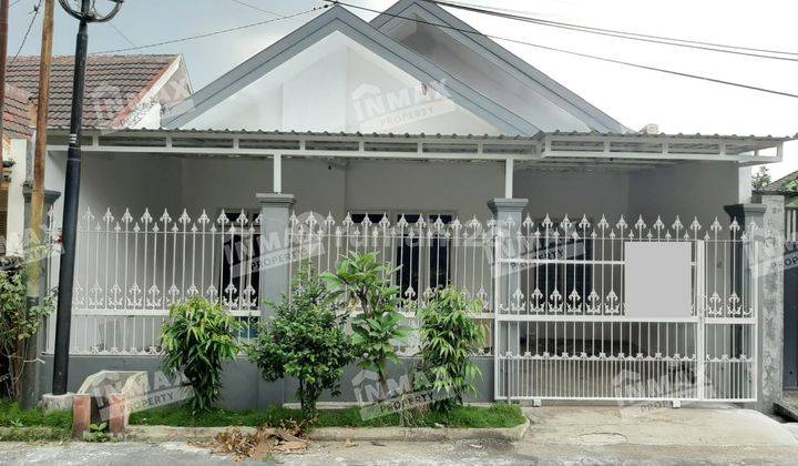 Rumah Butuh Renovasi Unfurnished SHM di Taman Borobudur, Malang 1