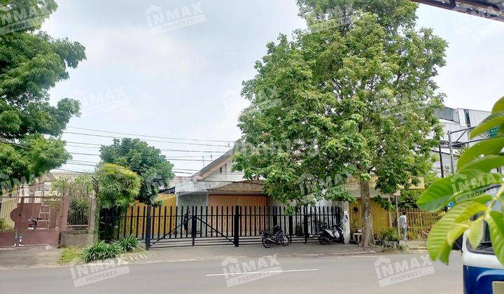 Rumah Bagus Semi Furnished SHM di Cokroaminoto, Klojen Malang 1