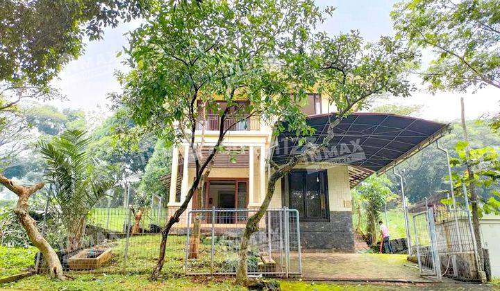 Rumah 2 Lantai Bagus Furnished HGB di Taman Dayu, Pasuruan 1