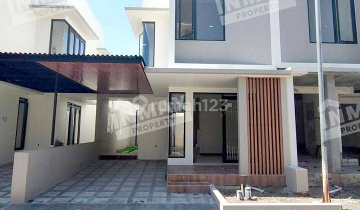 Rumah 2 Lantai Baru Unfurnished SHM di Rich Sasando, Malang 1