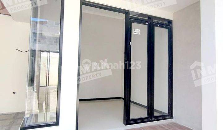 Rumah 2 Lantai Baru Unfurnished SHM di Rich Sasando, Malang 2