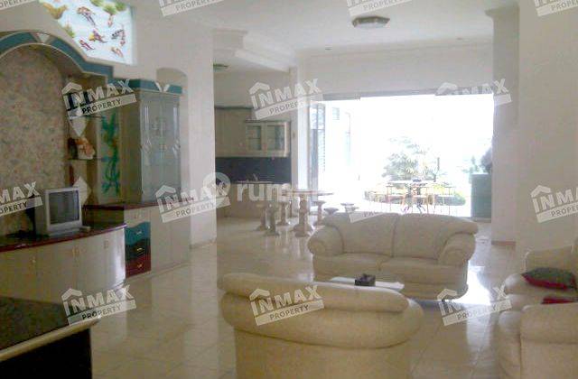 Rumah 2 Lantai Bagus Semi Furnished SHM di Pahlawan Trip, Klojen Malang Kota 2