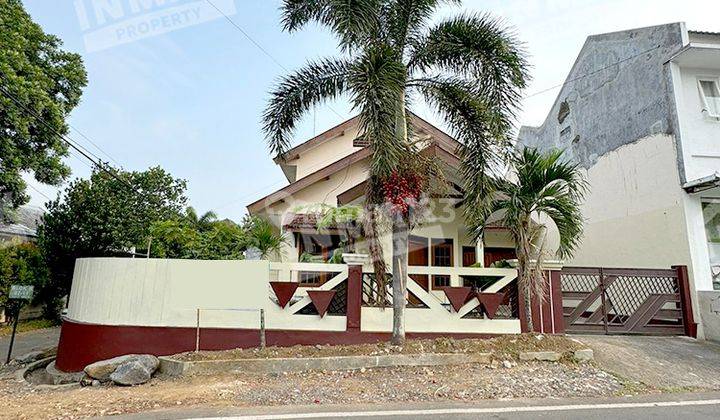 Rumah Pojok 2 Lantai Dekat Ke Plaza Dieng Lokasi Di Bukit Dieng, Kota Malang 1