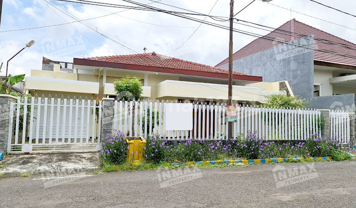 For Rent Spacious House, Location Near Soepraon Hospital in Burung-Burung Area, Sukun