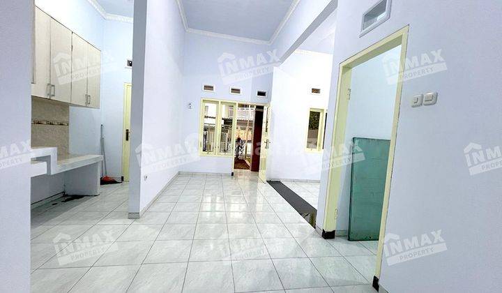 Rumah 3 Lantai Bagus Unfurnished SHM di Martabe, Batu 2