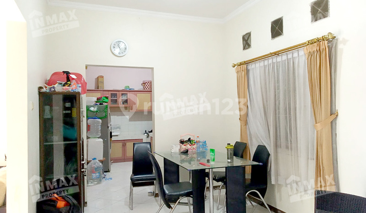 Rumah Pojok, Bangunan 2 Lantai Lokasi Griyashanta Suhat 2