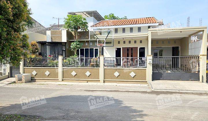 Rumah Bagus Unfurnished SHM di Simpang Bunga Krasan, Malang 1