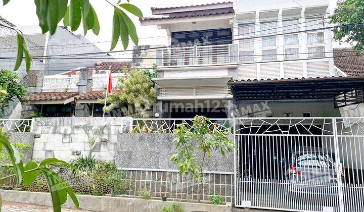 Rumah Full Furnished Bagus 2 Lantai Lokasi Di Bukit Dieng, Malang 1