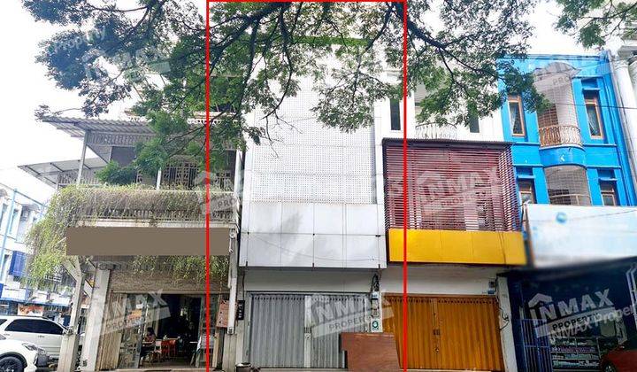 Disewakan Ruko 3 Lantai Strategis Traffic Ramai Di Letjen S Parman, Malang Kota 1