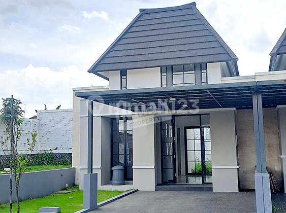 New Minimalist House for Rent in Citraland Puncak Tidar