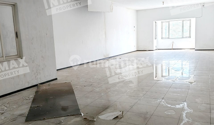 2-Story Shop House, Busy Traffic on Raya Ngijo Karangploso 2