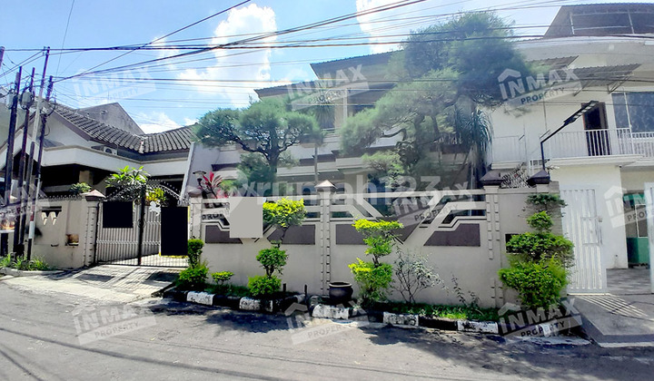 Rumah Bagus Minimalis Bangunan 2 Lantai Lokai Di Bukit Dieng, Kota Malang