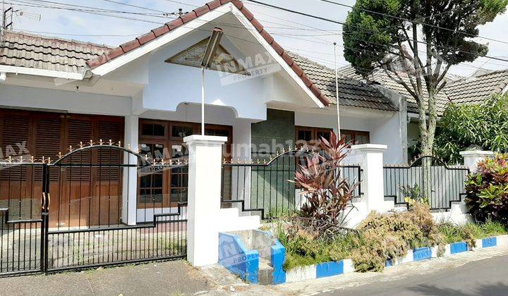 Rumah Bagus Unfurnished SHM di Tidar Sakti, Malang 1