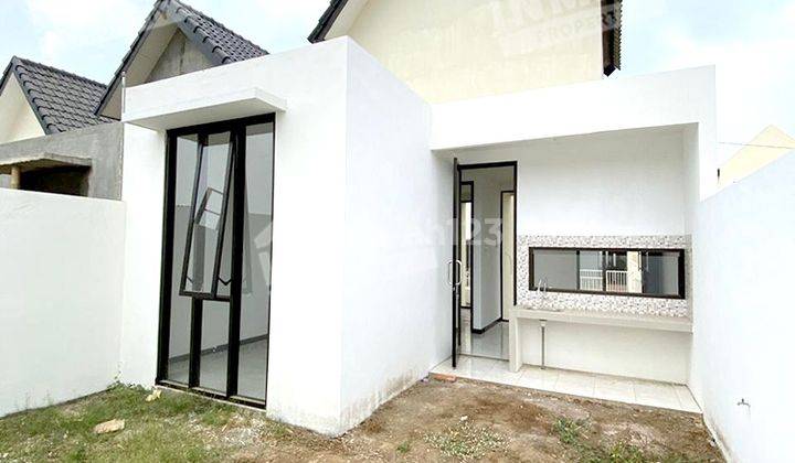 Rumah Baru Murah Unfurnished HGB di Villa Bukit Tidar, Malang 2