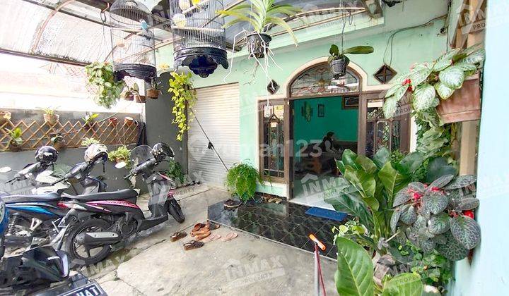 Rumah Luas Kamar Banyak Di Pelabuhan Ratu Arjosari, Malang 2