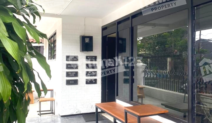 Minimalist House 2-Storey Building Location in Candi-Candi Area, Blimbing, Malang 2