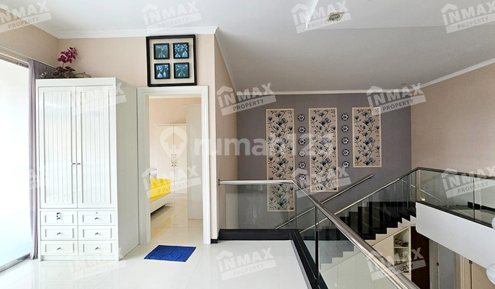 Luxury House Nice 2-Story Building Location In Istana Dieng, Malang City 2