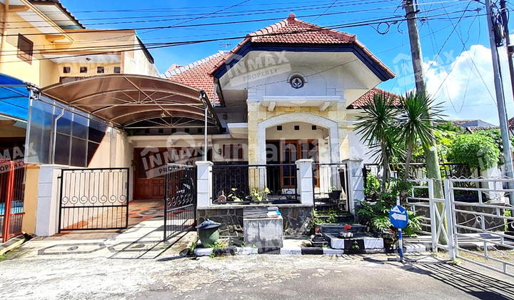 Rumah Bagus Minimalis Bangunan 2 Lantai Di Taman Sulfat, Lowokwaru, Malang Kota 2