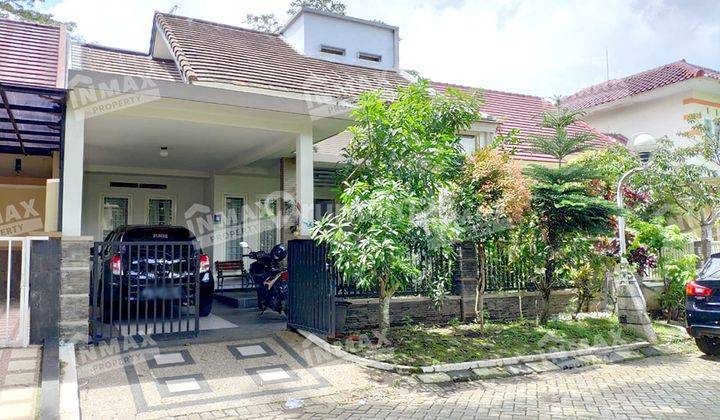 Rumah Bagus Full Furnished Dekat Kampus Unibraw Lokasi Permata Jingga, Malang 1