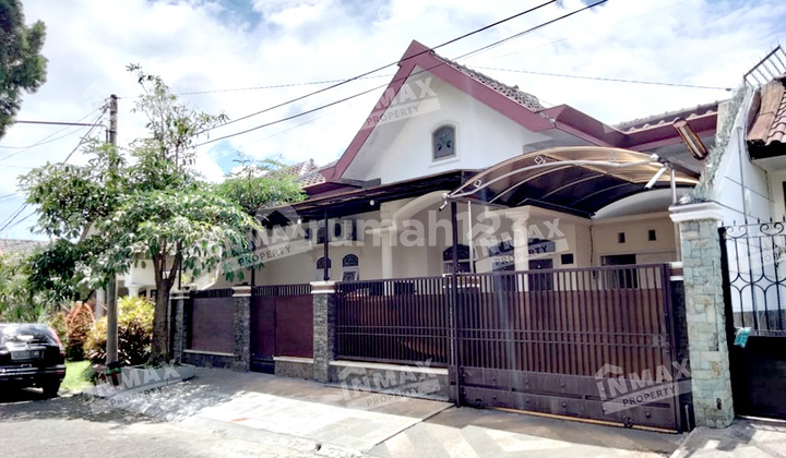 Rumah Luas Lebar Minimalis Lokasi Strategis Di PBI Araya, Malang