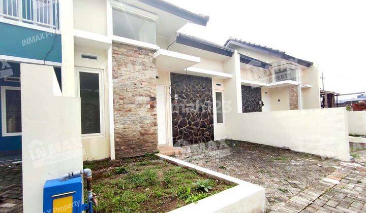 Rumah Bagus Unfurnished SHM di Grand Cakalang Regency, Malang 2