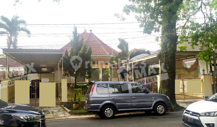 Rumah Luas Strategis Cocok Untuk Usaha Daerah Gunung - Gunung, Klojen, Kota Malang Rumah Luas Strategis Cocok Untuk Usaha Daerah Gunung - Gunung, Klojen, Kota Malang