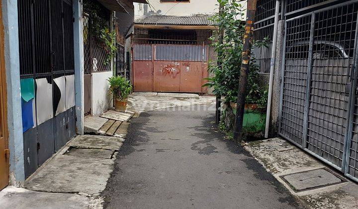 Rumah Dua Lantai Dijual di Tanah Sereal Jakarta Barat 2