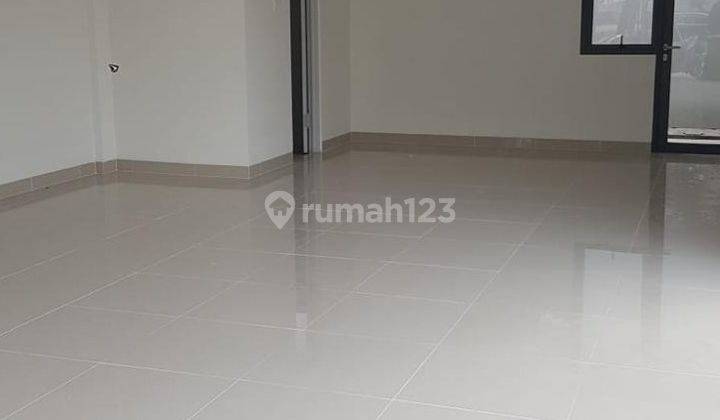 Sewa Ruko HOEK 260m2 Citra 8 Bangunan Baru Bebas Banjir 2