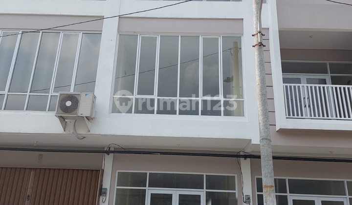 Ruko Sewa 3 Lantai Siap Pakai Taman Surya 5 Jakarta Barat