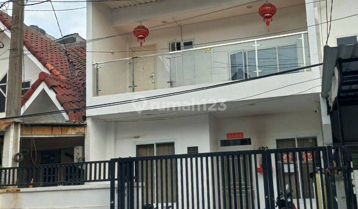 Rumah Dijual Citra 3, Jakarta Barat, Kondisi Bagus 1