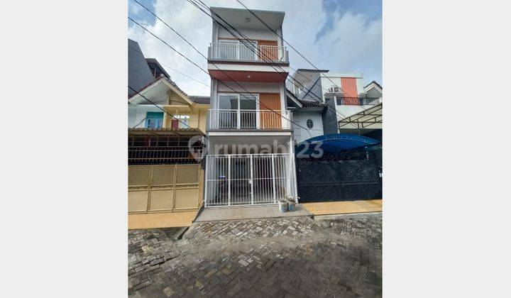 Jual Rumah Taman Palem, Jakarta Barat Kondisi Bagus 2