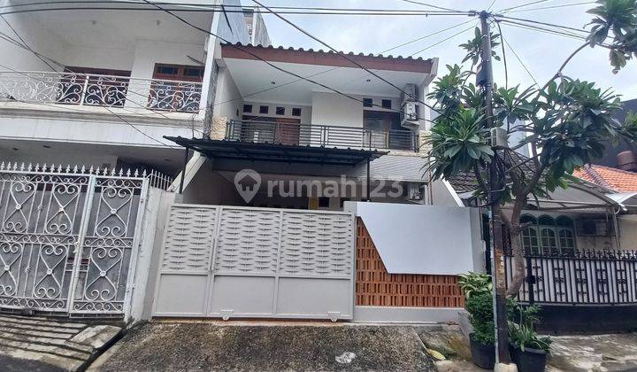 Sewa Rumah di Tomang, Jakarta Barat. Siap Huni. 1