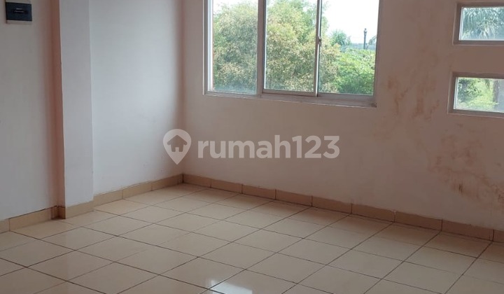 Shop for Rent in North Cikarang, Available for 1-Year Lease, Good Condition 2