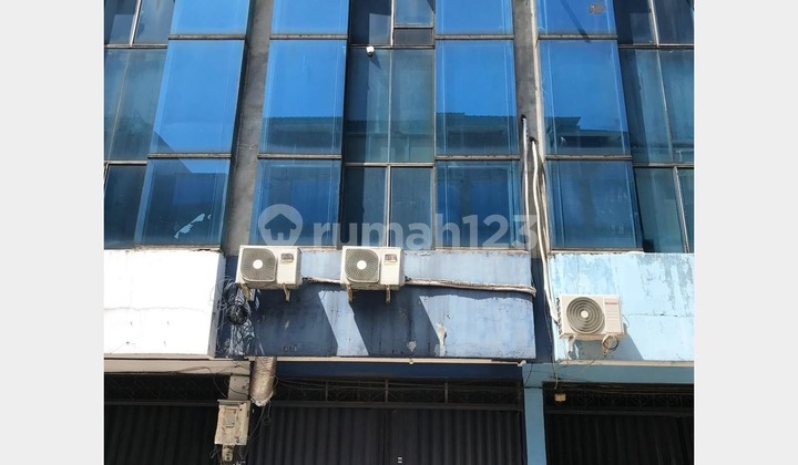 Arcadia Shop House For Sale, Suitable for Business, Negotiable Price