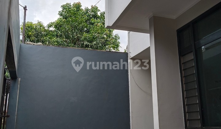 Two-Story Move-In Ready House, Center of Bandung City Two-Story Move-In Ready House, Center of Bandung City