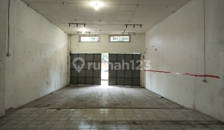 Strategic Location Shop House, Jamika Street, Bandung 2