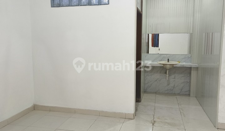 Pusat Kota Bandung,Sayap Jl Pagarsih,Jamika,Rumah 3 Lantai Siap Huni 2