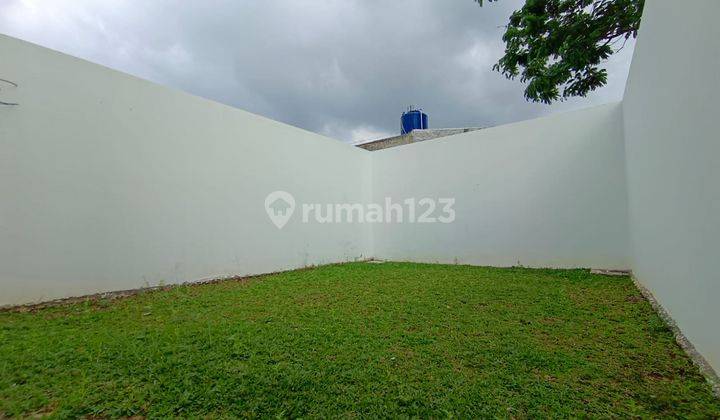 Town House Dilengkapi Swimming Pool 2 Lantai Lokasi Ciputat  2