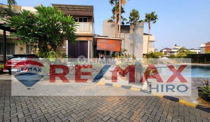 Dijual Rumah Full Furnished 2lt Samping Kolam Renang Di Dalam Cluster Di Galaxy Bekasi 1