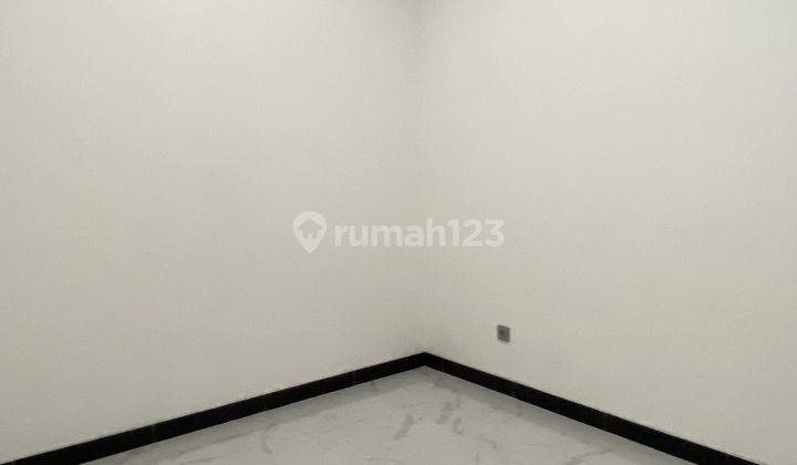 Rumah Sunter Minimalis Rapih Siap Huni 2 Lantai 2