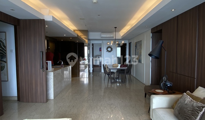 Apartemen royal springhill kemayoran full furnish luas 196m
