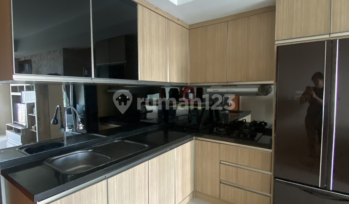 Apartemen springhill terrace 3 br full furnish 2