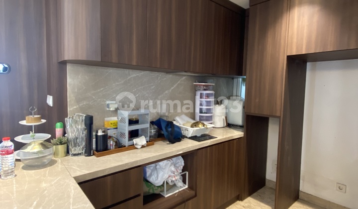 Apartemen royal springhill kemayoran full furnish luas 196m 2