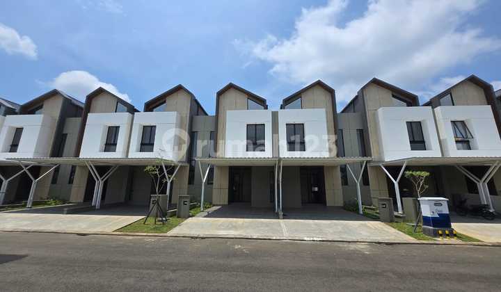 Rumah Baru 2 Lantai Di Suvarna Sutera Free PPN, Free IPL, Dll