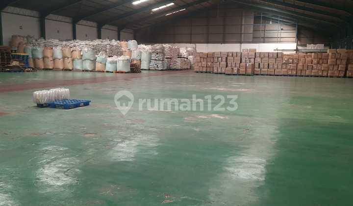 For Rent Large Ready-to-Use Warehouse in Jatake Tangerang For Rent Large Ready-to-Use Warehouse in Jatake Tangerang